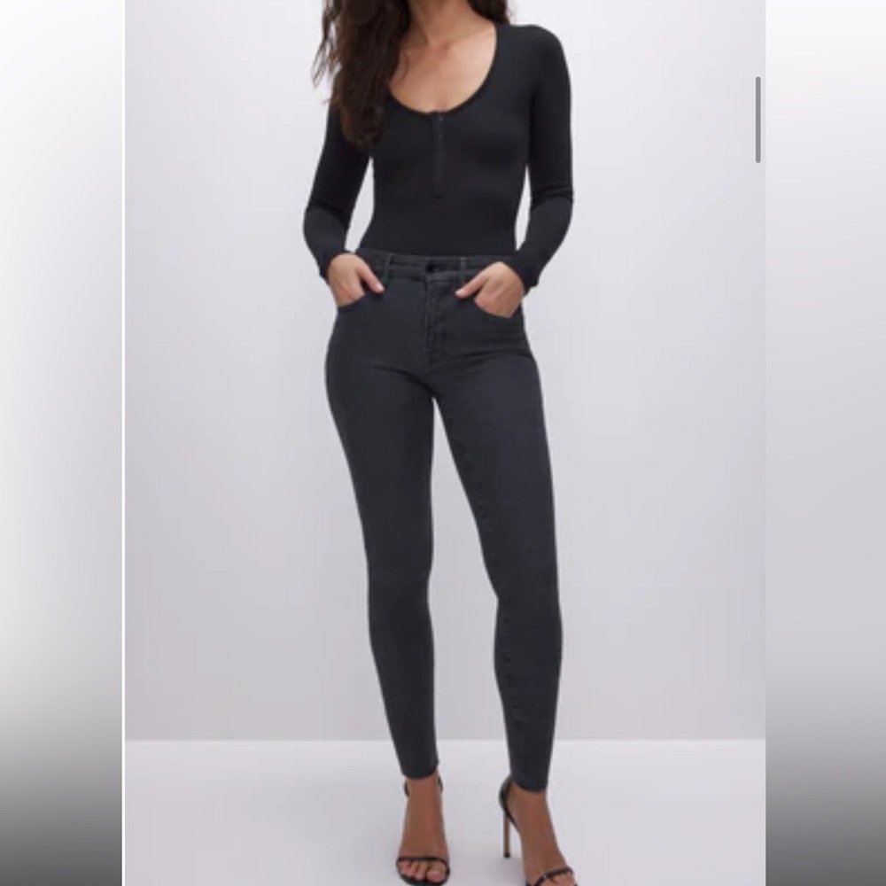 Good American Good Legs Black Raw Hem Jeans
